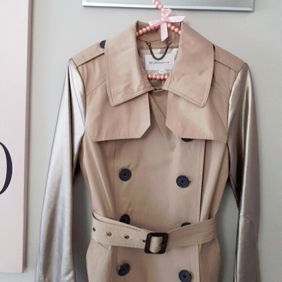 Preloved BCBG belted khaki gold faux leather sleeve trench coat jacket - Picture 12 of 16